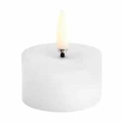 New Uyuni Lighting Uyuni LED Blockljus melted Vit Ø5x2 8 cm
