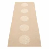 Pappelina Vera 2.0 plastmatta beige-beige metallic 70x200 cm