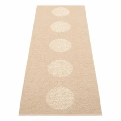 Pappelina Vera 2.0 plastmatta beige-beige metallic 70x200 cm