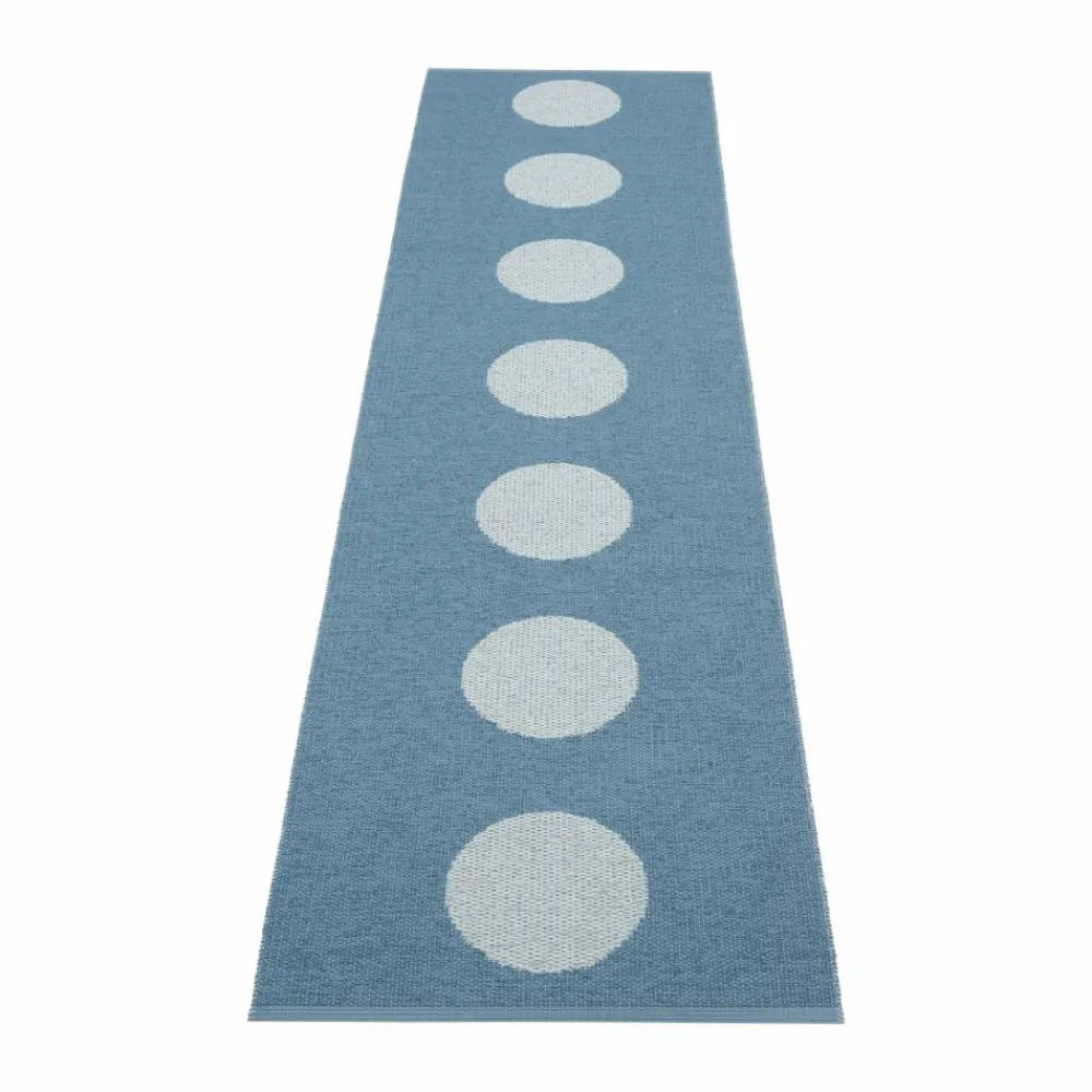 Outlet Pappelina Vera Pop matta Blue-blue fog 280x70 cm