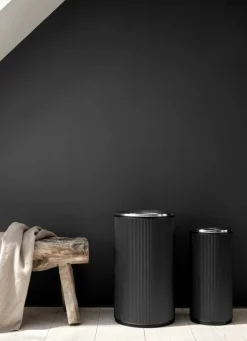 Best Vipp 19 papperskorg med kant 60 l Black-stainless steel