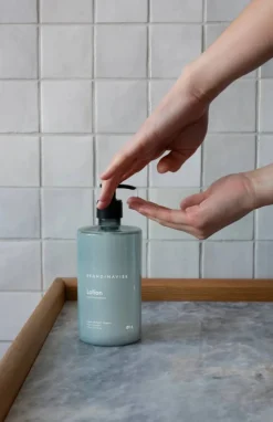 Skandinavisk ØY hand & body lotion 500 ml